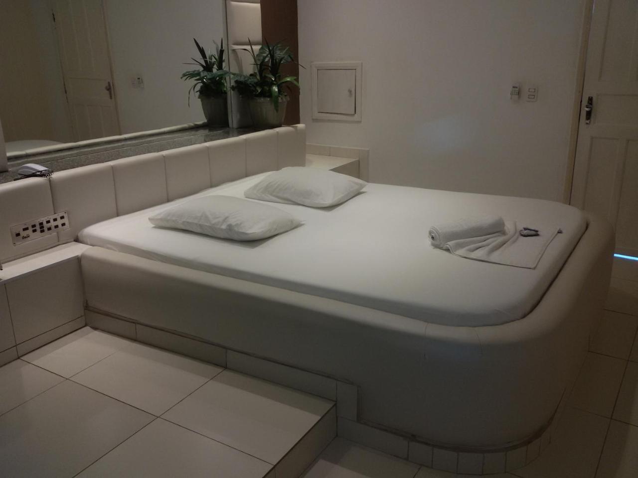 Dallas Hotel do amor Londrina